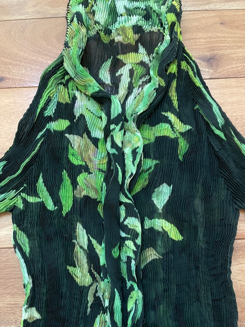 Issey Miyake Ruffle Chiffon Twist Pleated Green Botanical Cardigan Top 2 - Picture 4 of 4